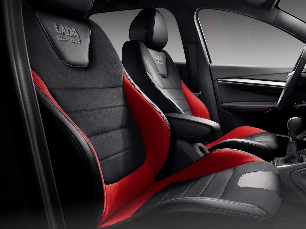 Lada Vesta SW Sport - фото №22