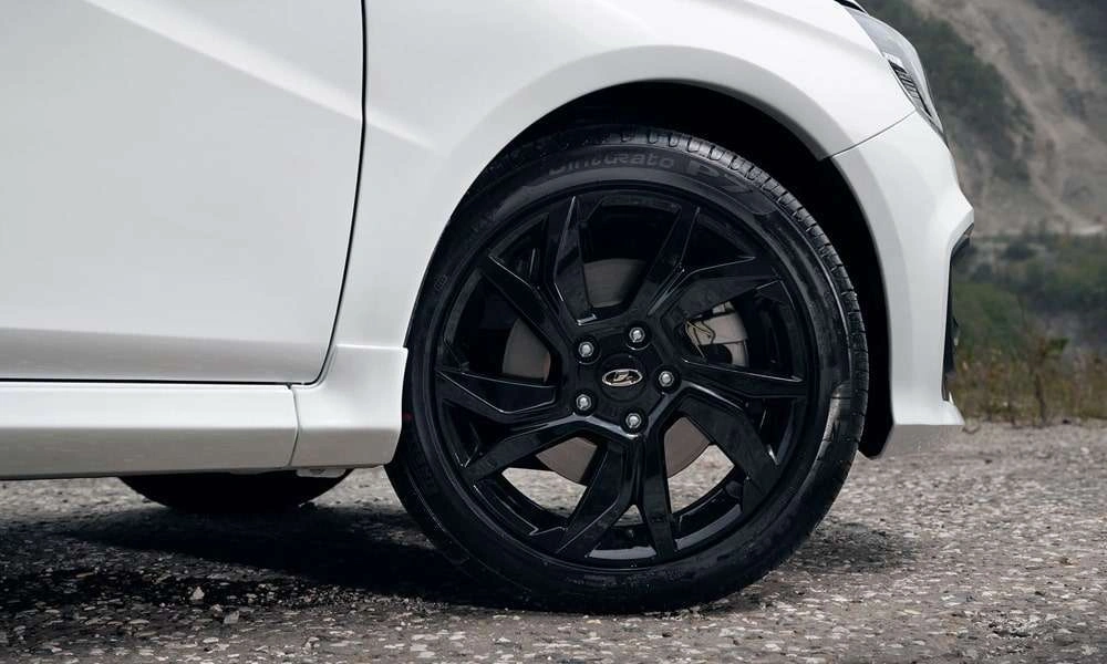 Lada Vesta SW Sportline - фото №18