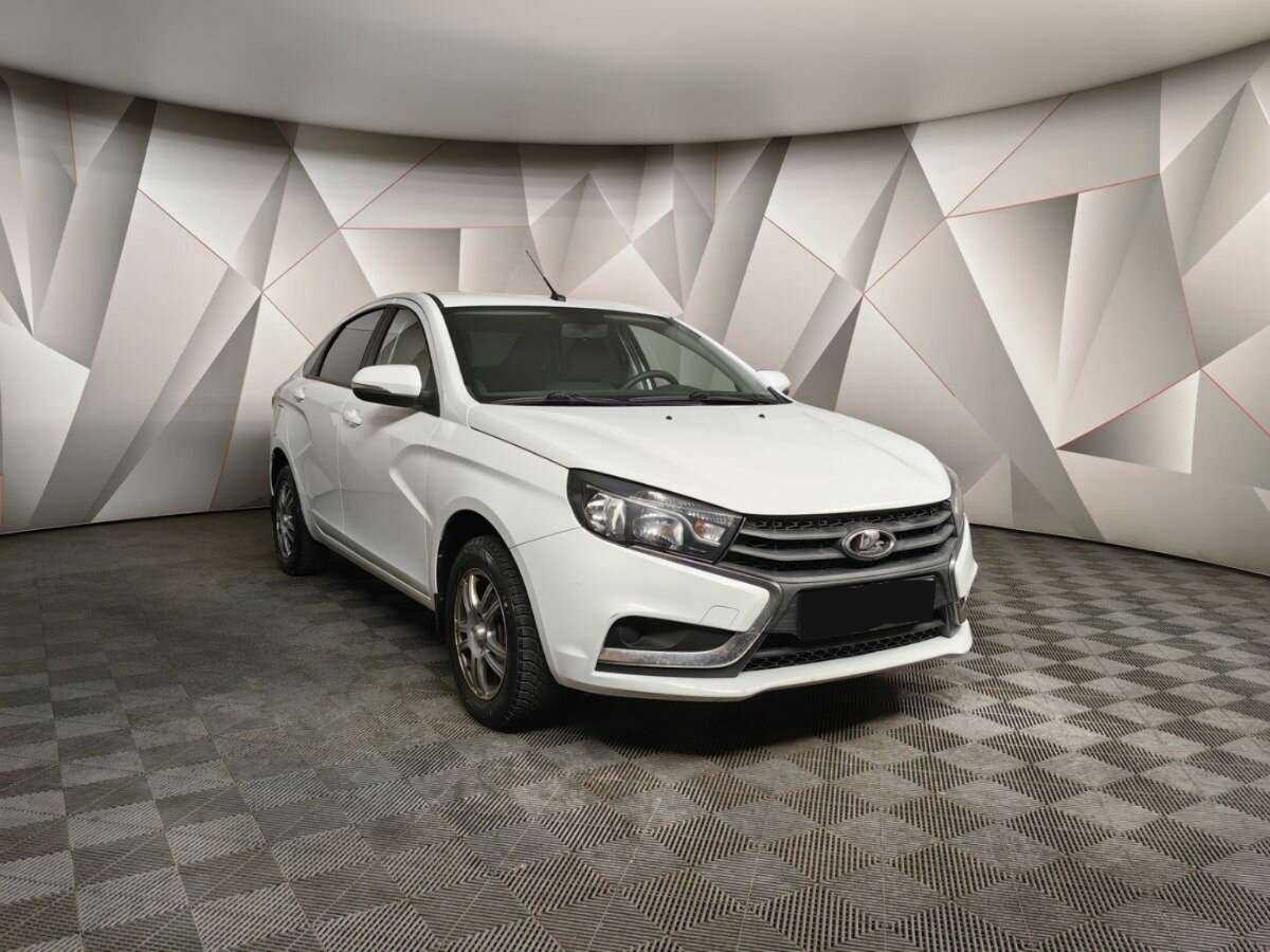 Lada (ВАЗ) Vesta, 2018 - фото №2