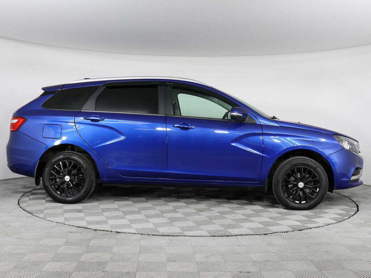 Lada (ВАЗ) Vesta SW, 2021 - фото №4